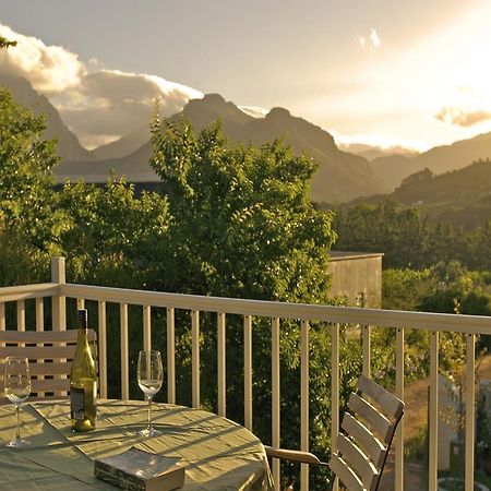 The M A P Room At Aloe Corner Self Catering Franschhoek Εξωτερικό φωτογραφία