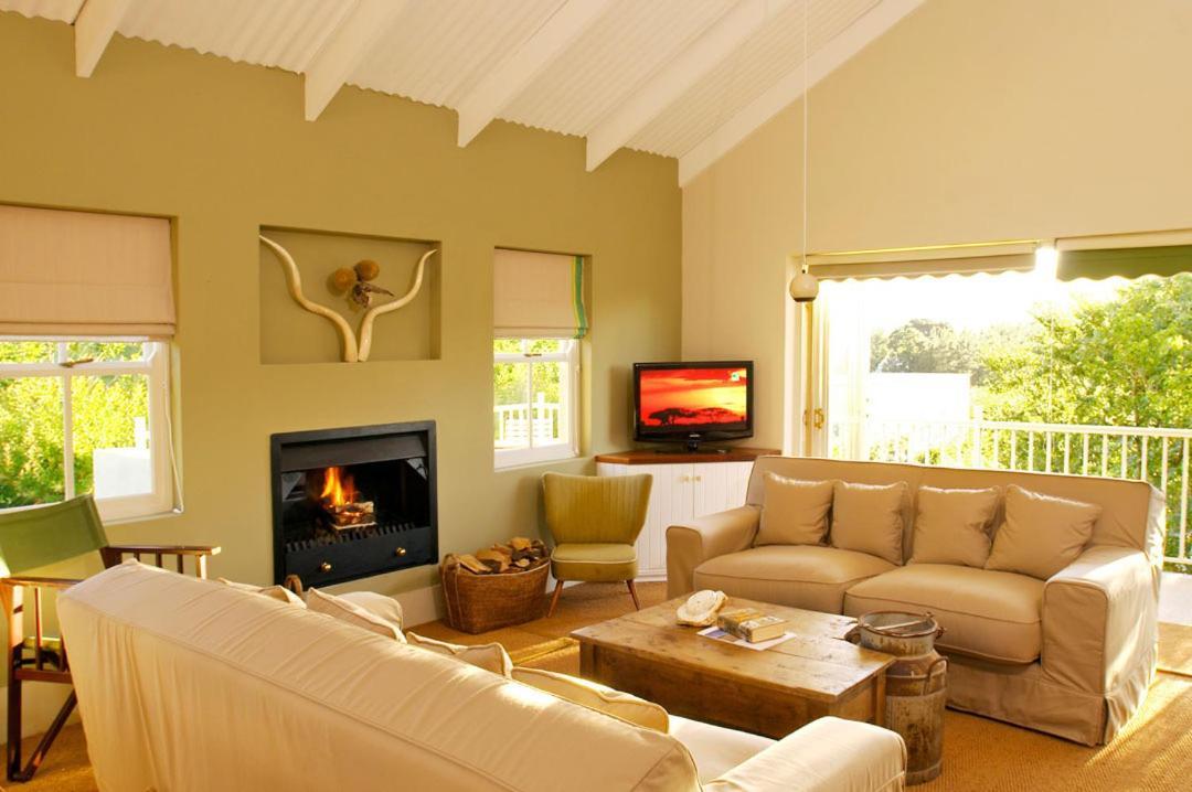 The M A P Room At Aloe Corner Self Catering Franschhoek Εξωτερικό φωτογραφία